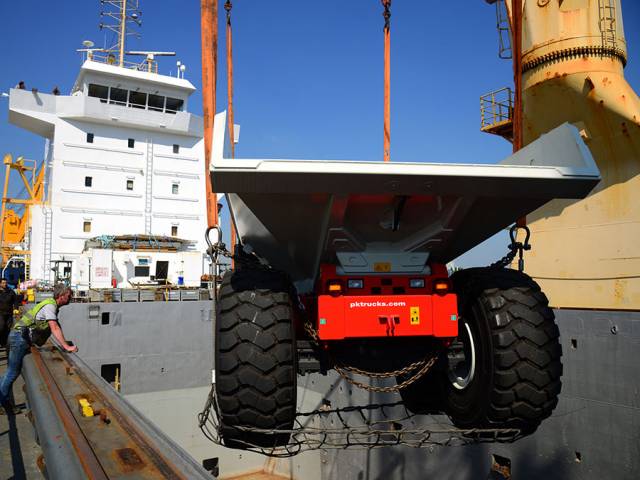 Loading of Astra heavy duty dumpers at Rotterdam port.