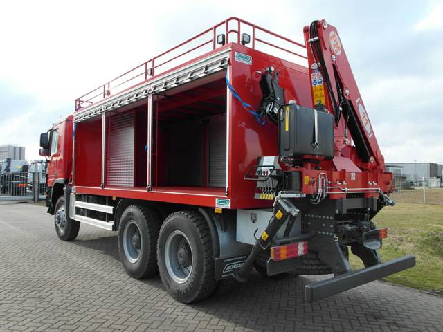 Mercedes-Benz Actros 4041 6x6 fire fighting truck with PM crane.