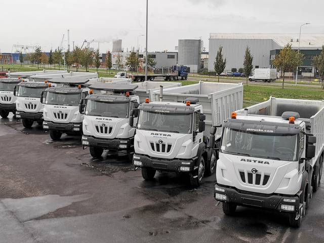 Astra HD9 84.48 8x4 Tipper Trucks